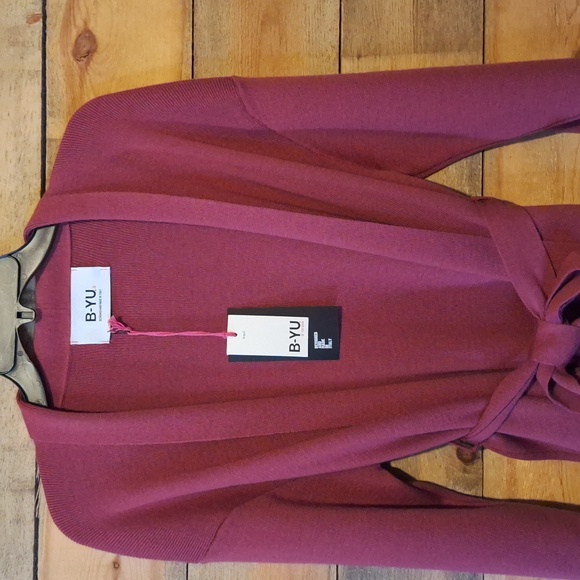 NWT B-yu Italy Belted Sweater - Picture 2 of 4